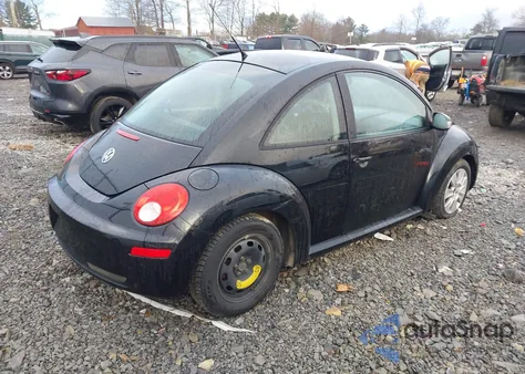 2010 Volkswagen New Beetle 2.5L из США, поврежденный, VIN 3VWPG3AG5AM009392